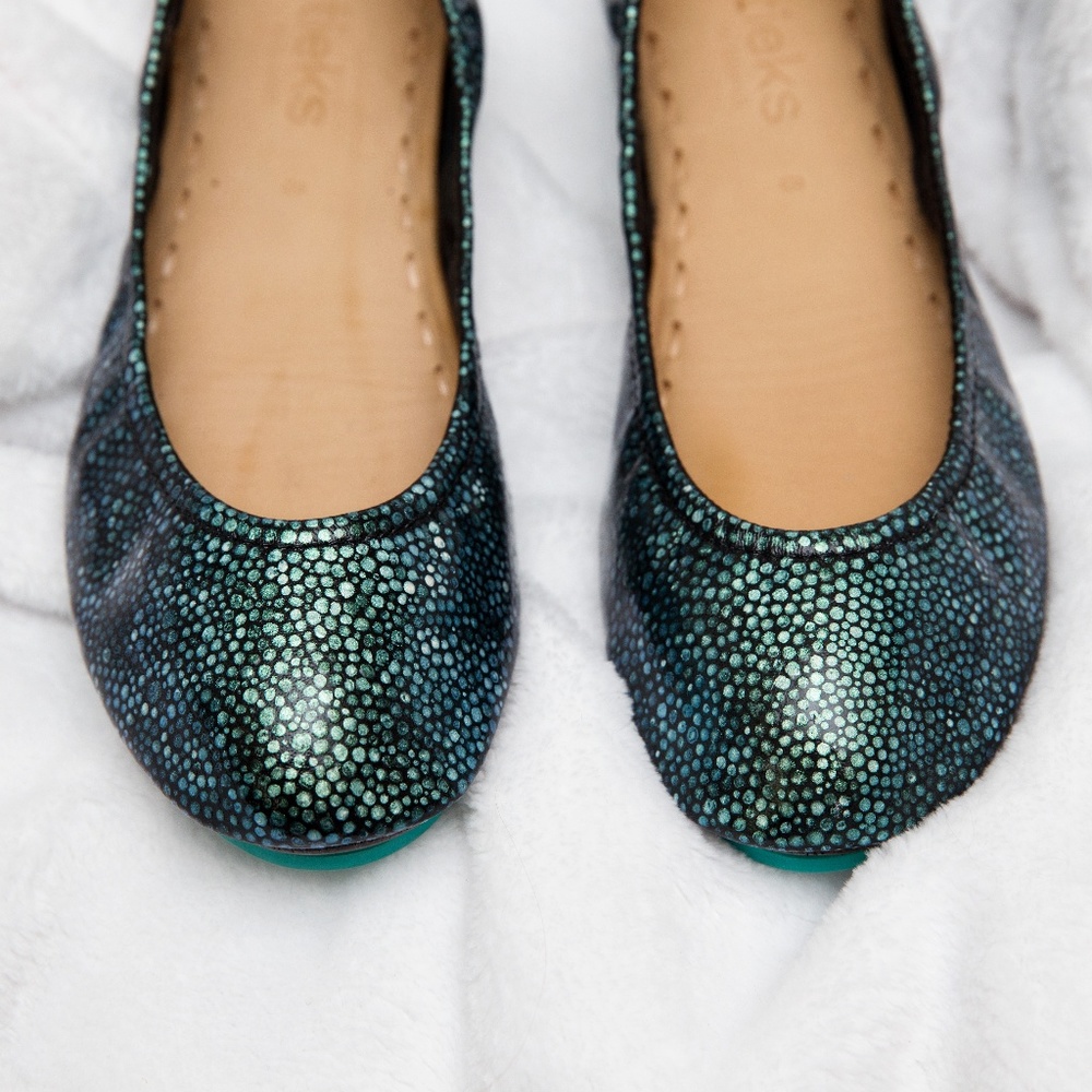 Hand-Painted Green-Blue Colorshift 'Toscani' Tieks - Picture 7 of 8